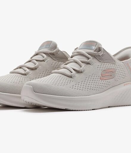 Uçak Yolculukları İçin Skechers